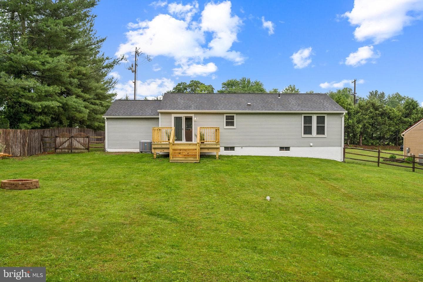8 Cedar Lane photo 24