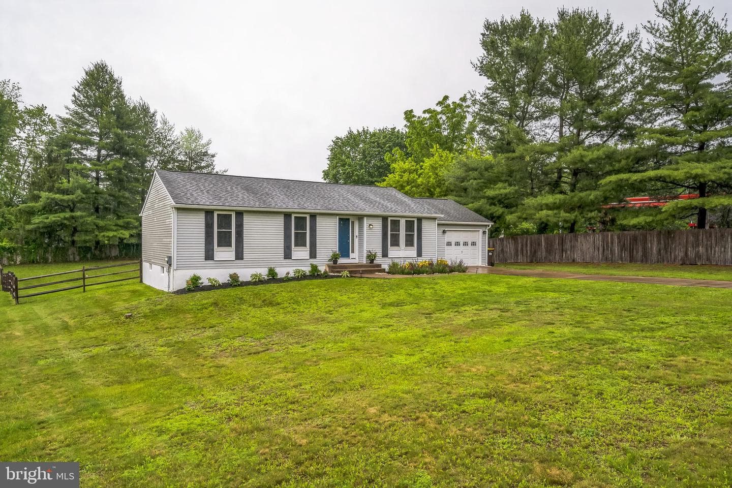 8 Cedar Lane photo 30