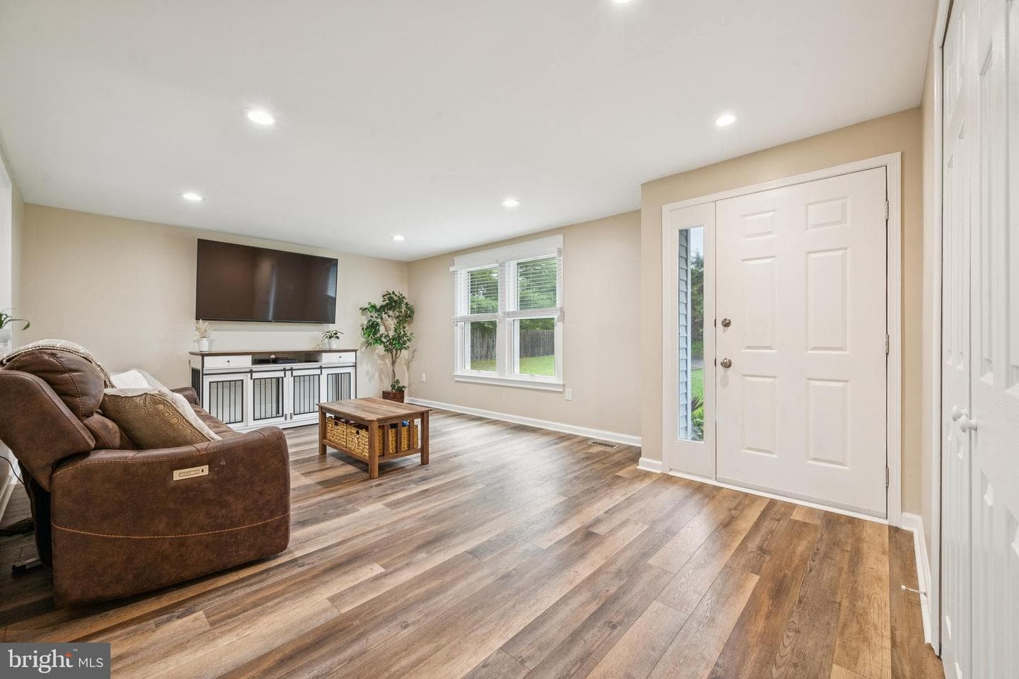 8 Cedar Lane photo 4