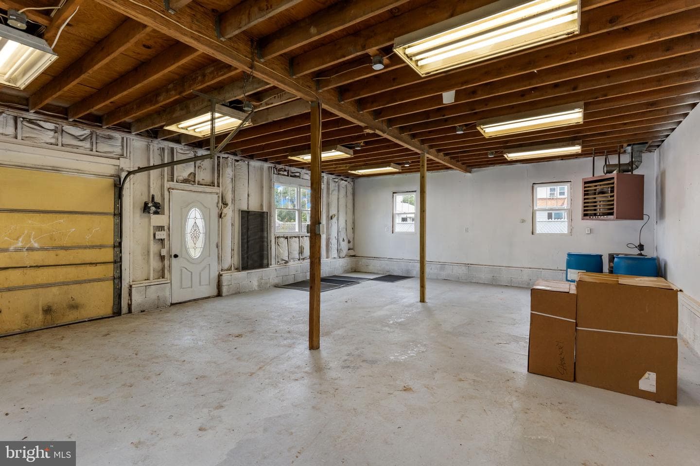 322 Newport Road photo 32