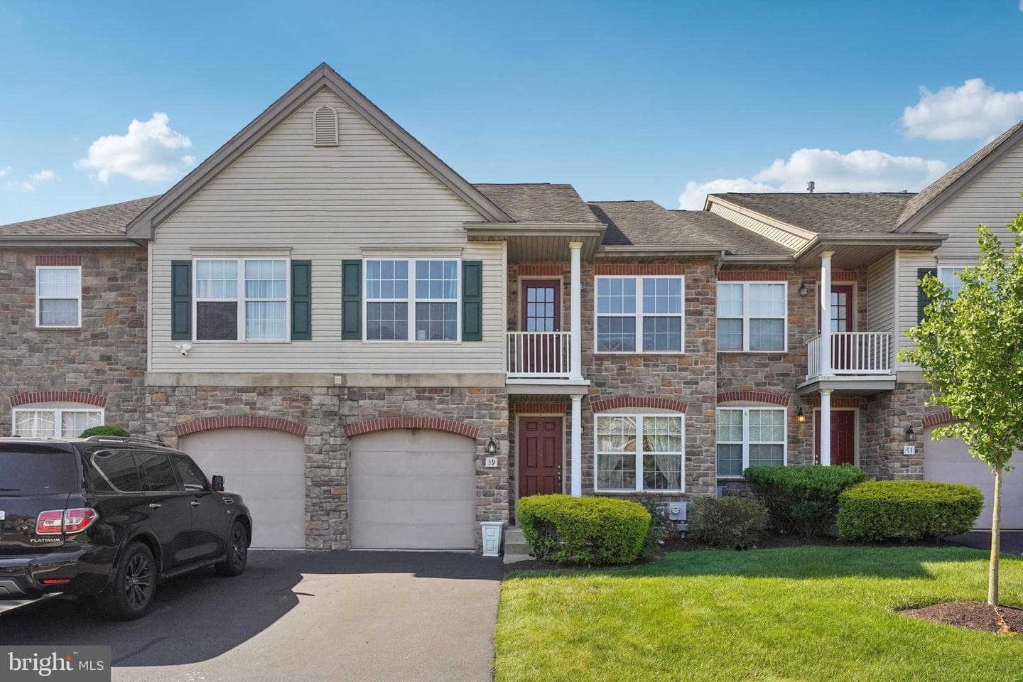 39 Sunrise Court photo 2