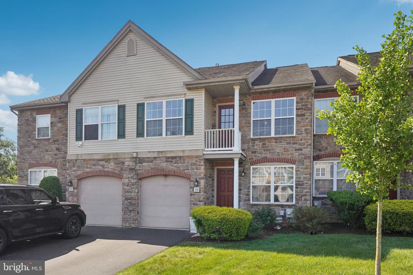 39 Sunrise Court photo 3