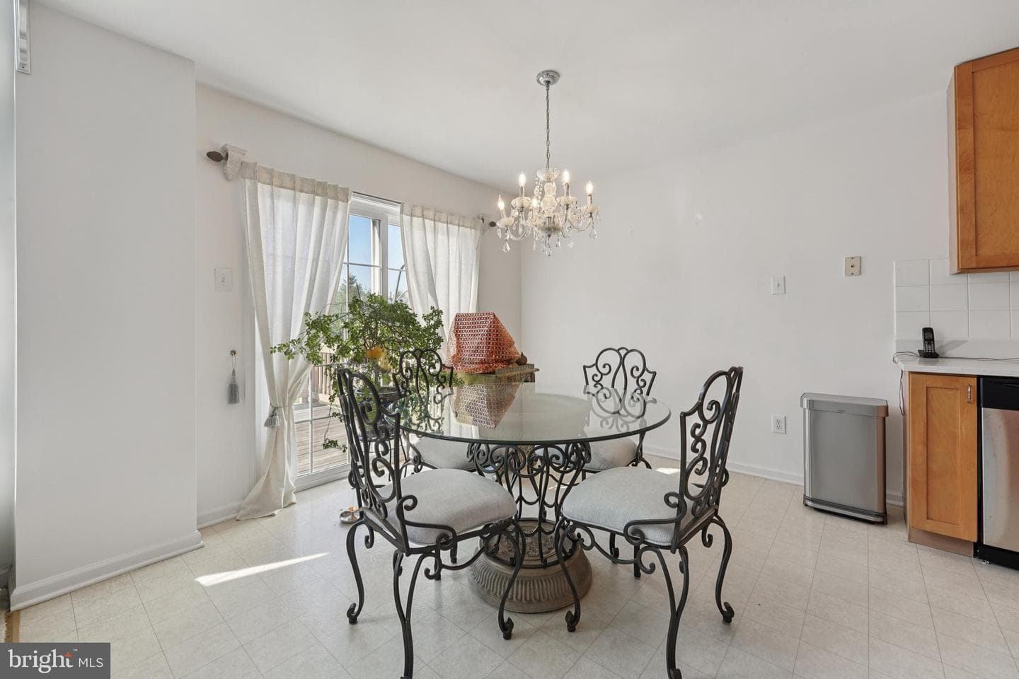 39 Sunrise Court photo 9