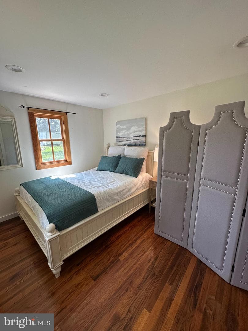 2598 River Road photo 21