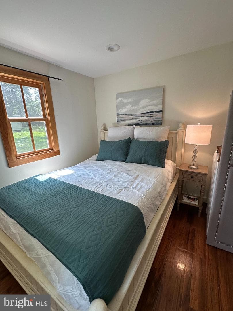 2598 River Road photo 22