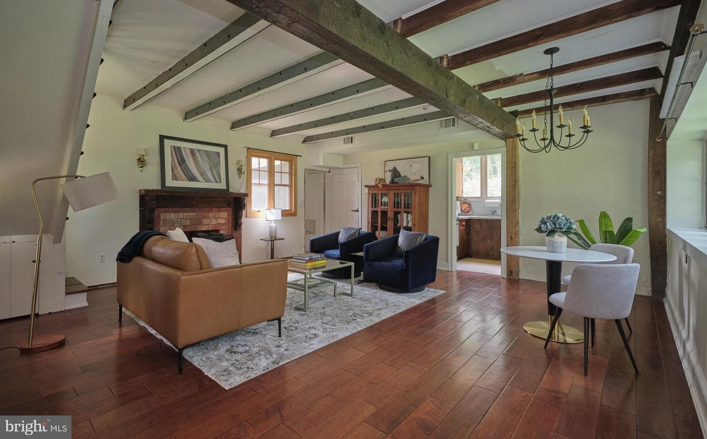 2598 River Road photo 9