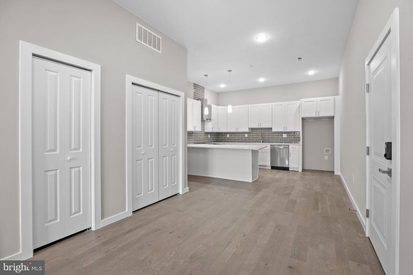 418 Jefferson Avenue #10 photo 3