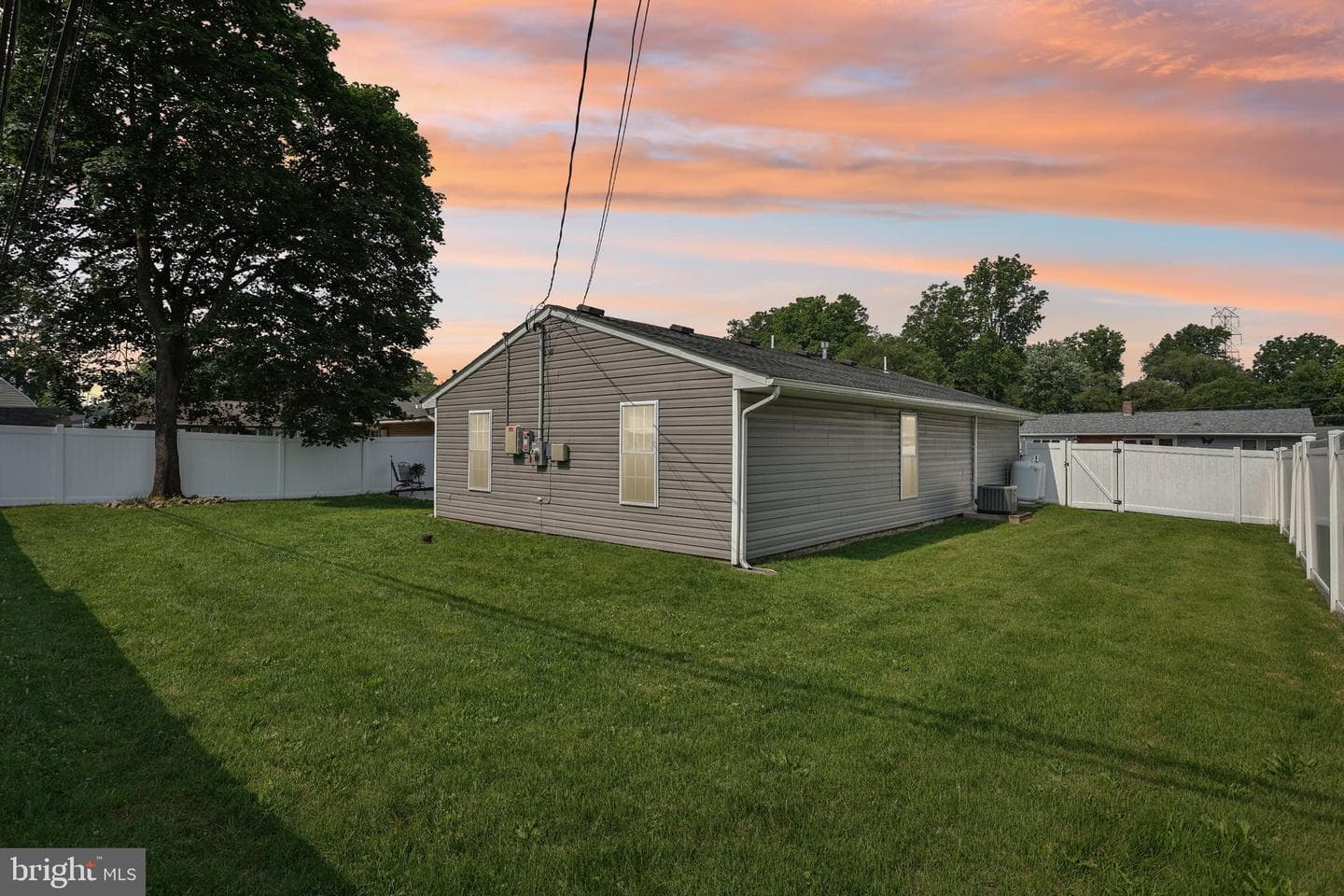 40 Openwood Lane photo 2