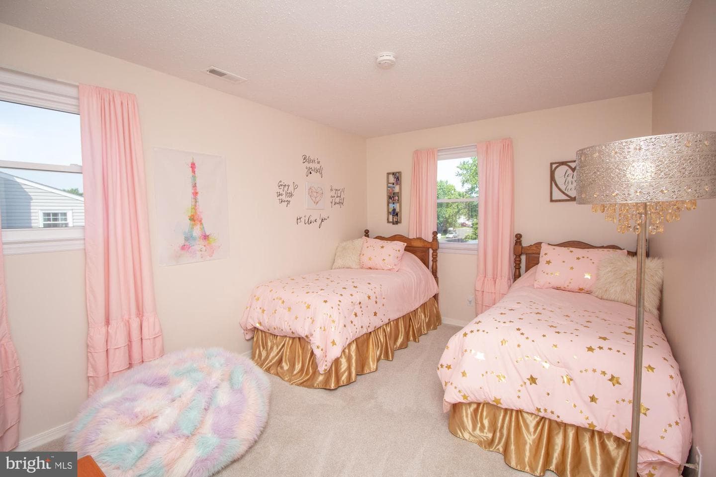 518 Ehret Road photo 22