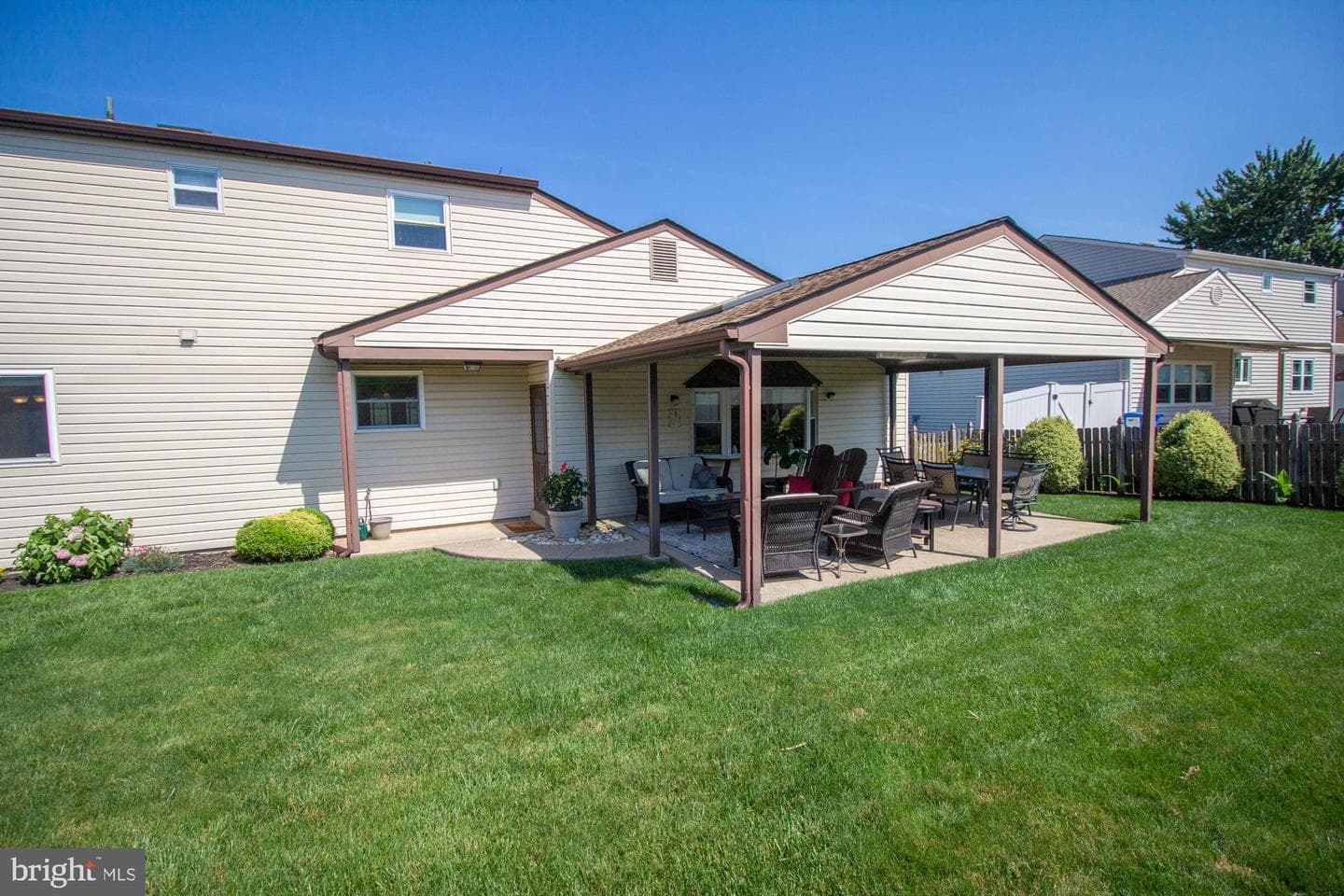 518 Ehret Road photo 29