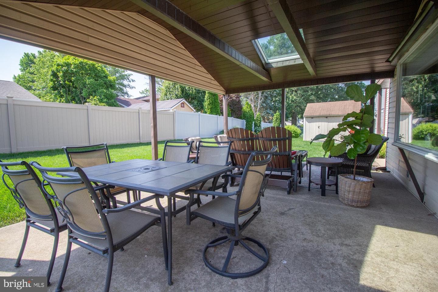518 Ehret Road photo 32