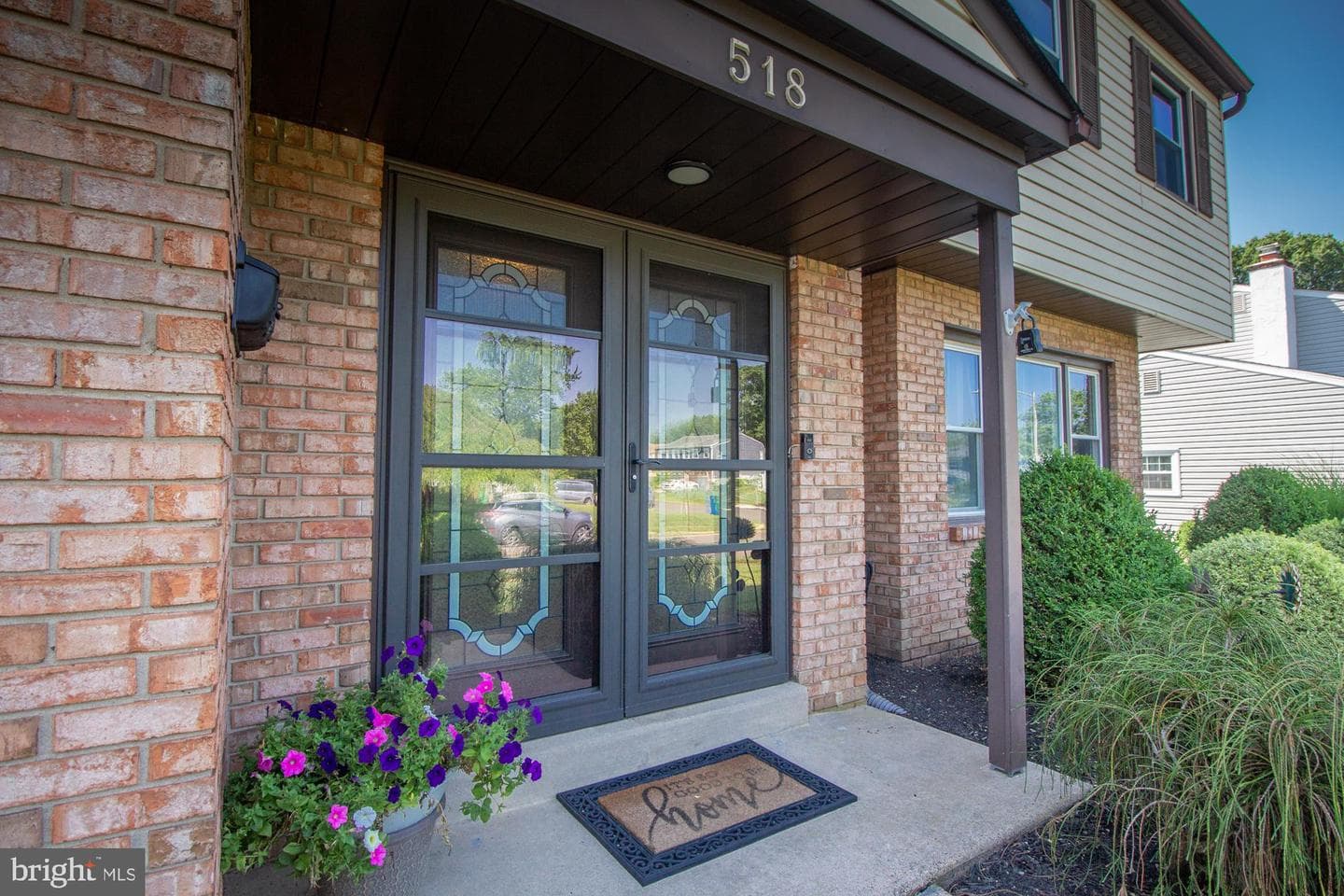 518 Ehret Road photo 4