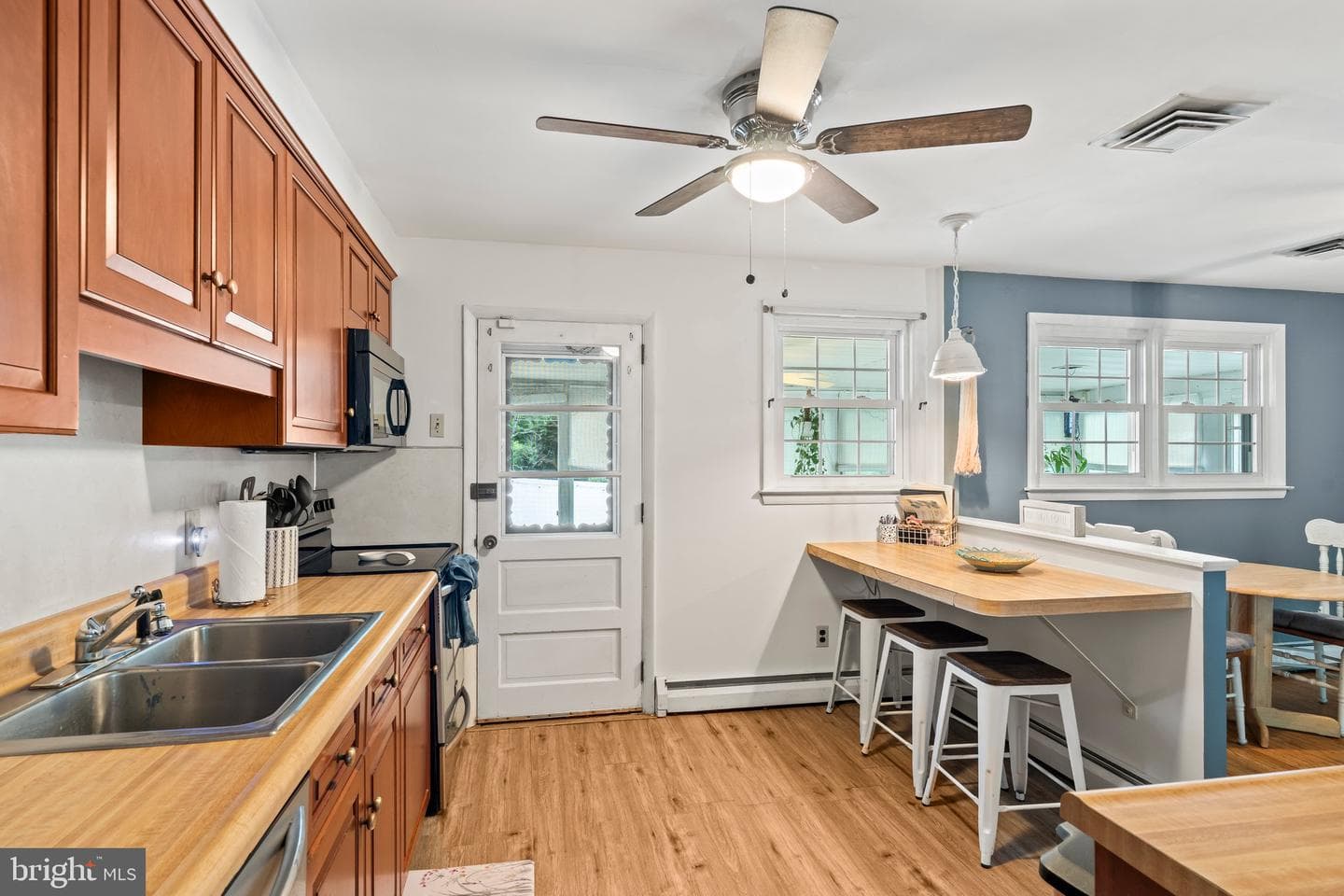 298 Davisville Road photo 8