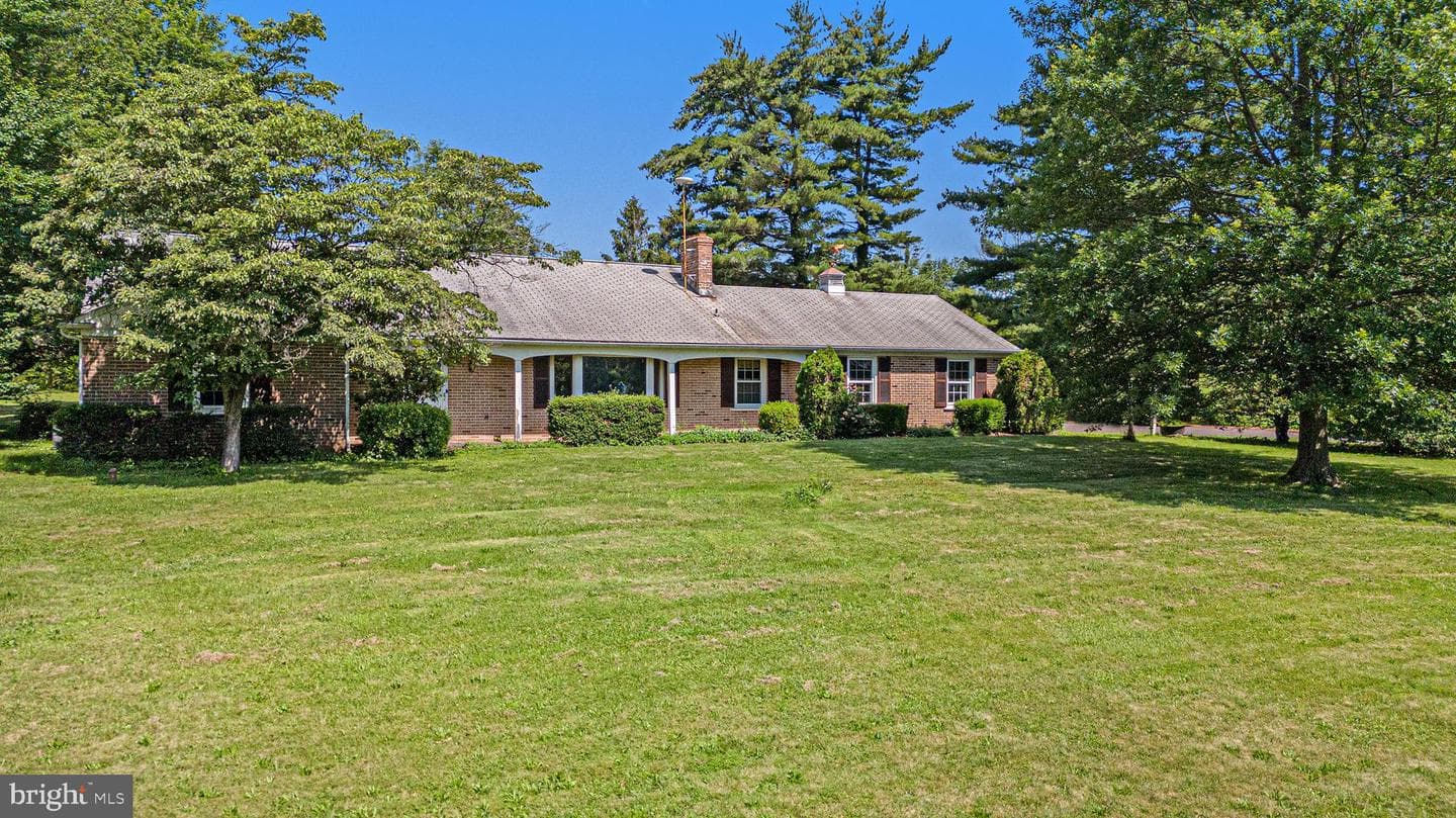 2218 Upper Stump Road photo 3
