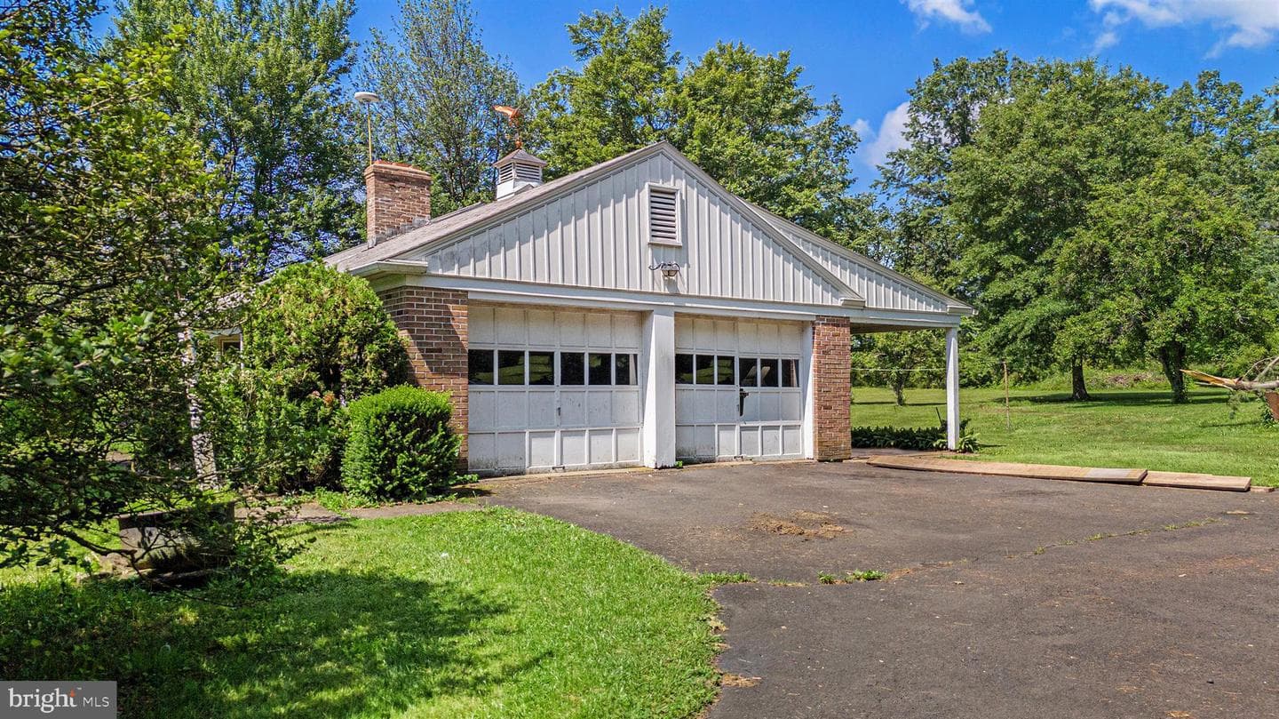 2218 Upper Stump Road photo 5