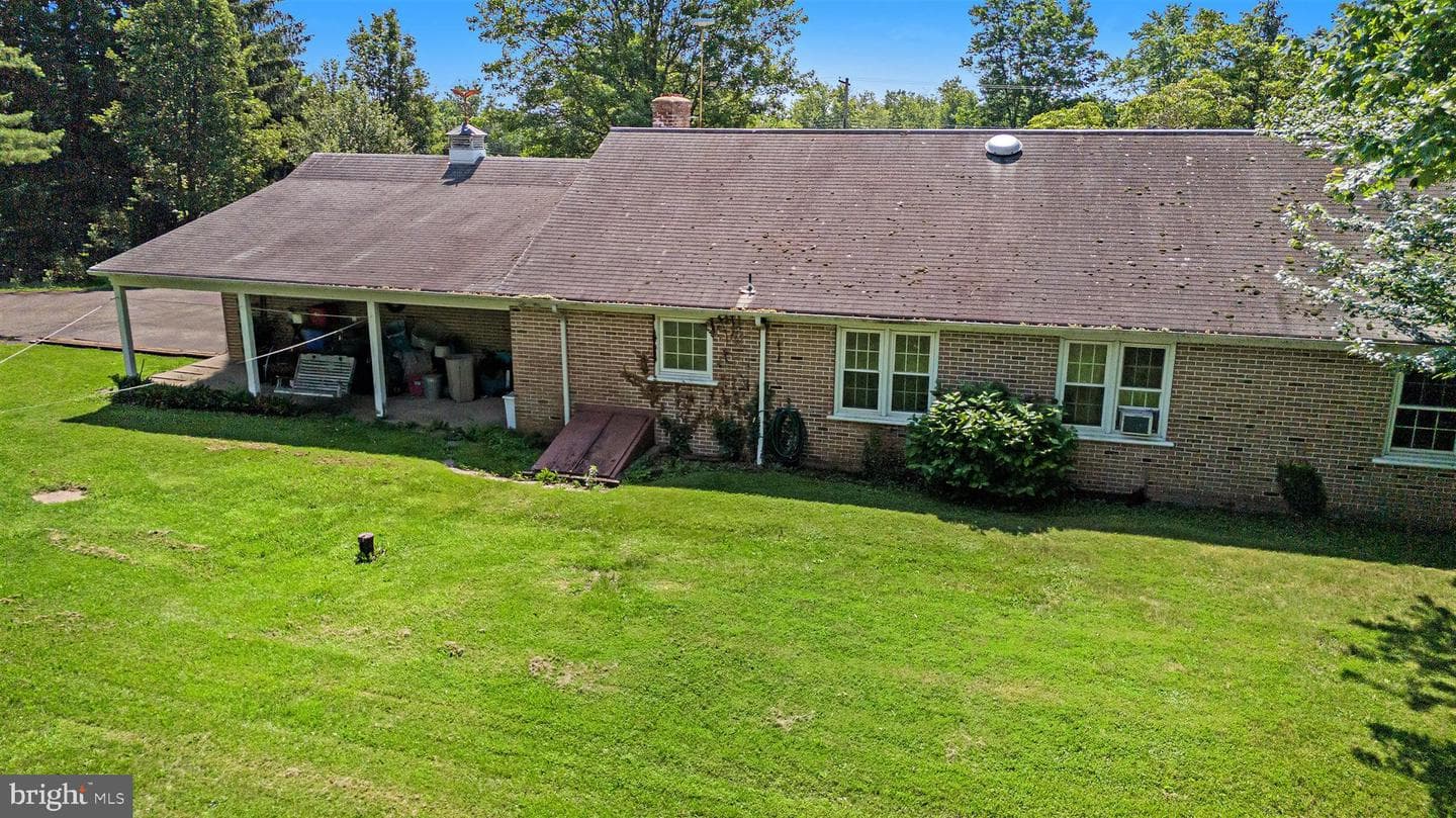 2218 Upper Stump Road photo 6
