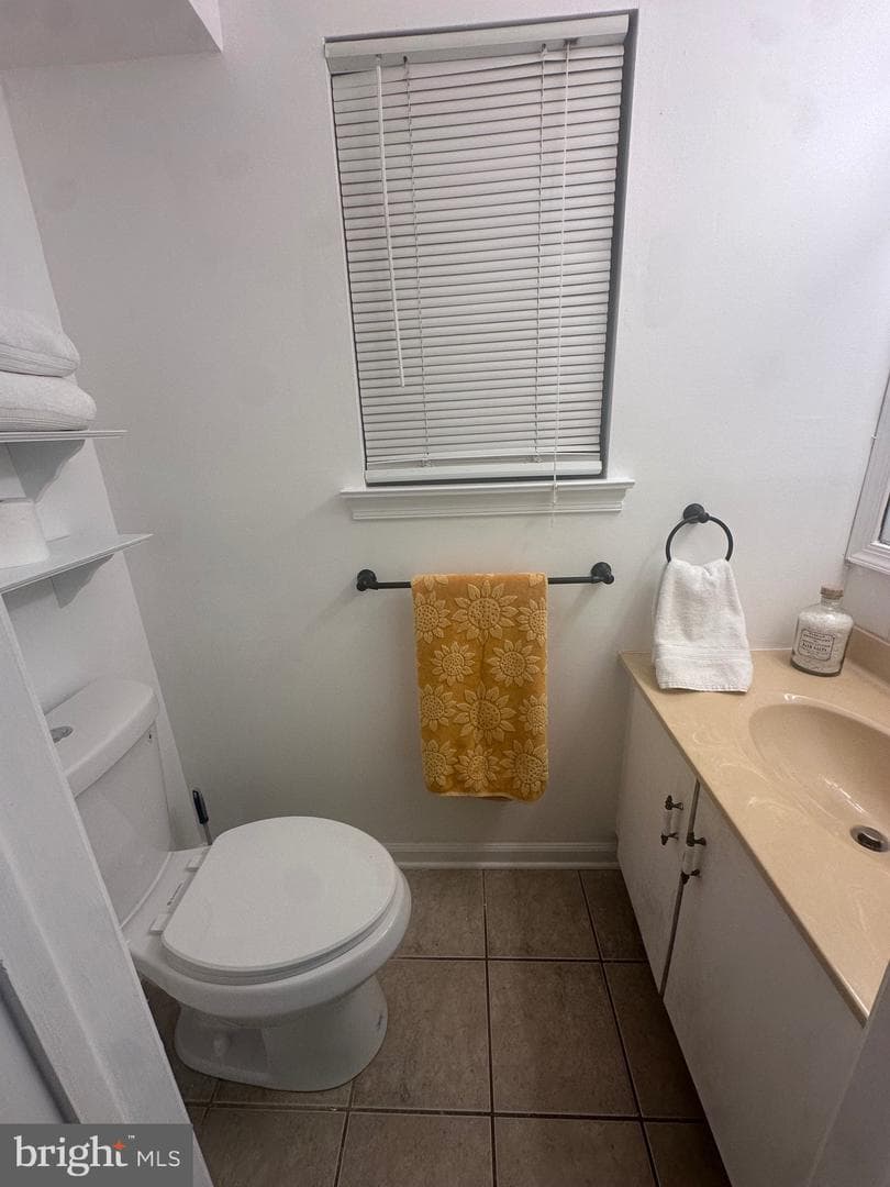 240 Leedom Way photo 5
