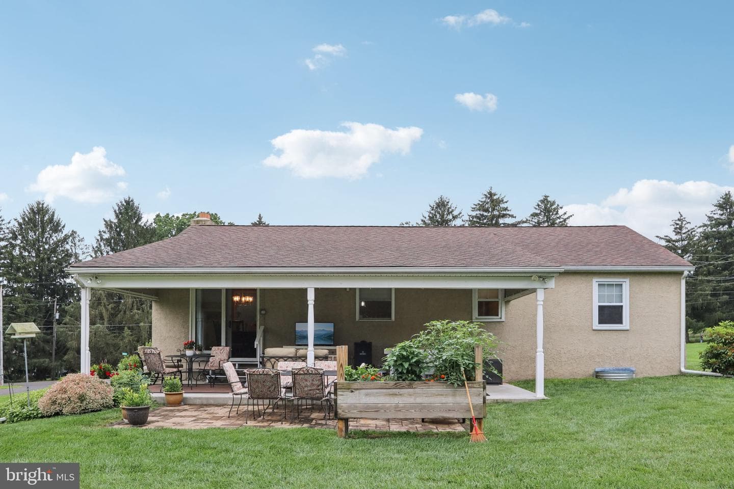 611 Hillcrest Drive photo 24