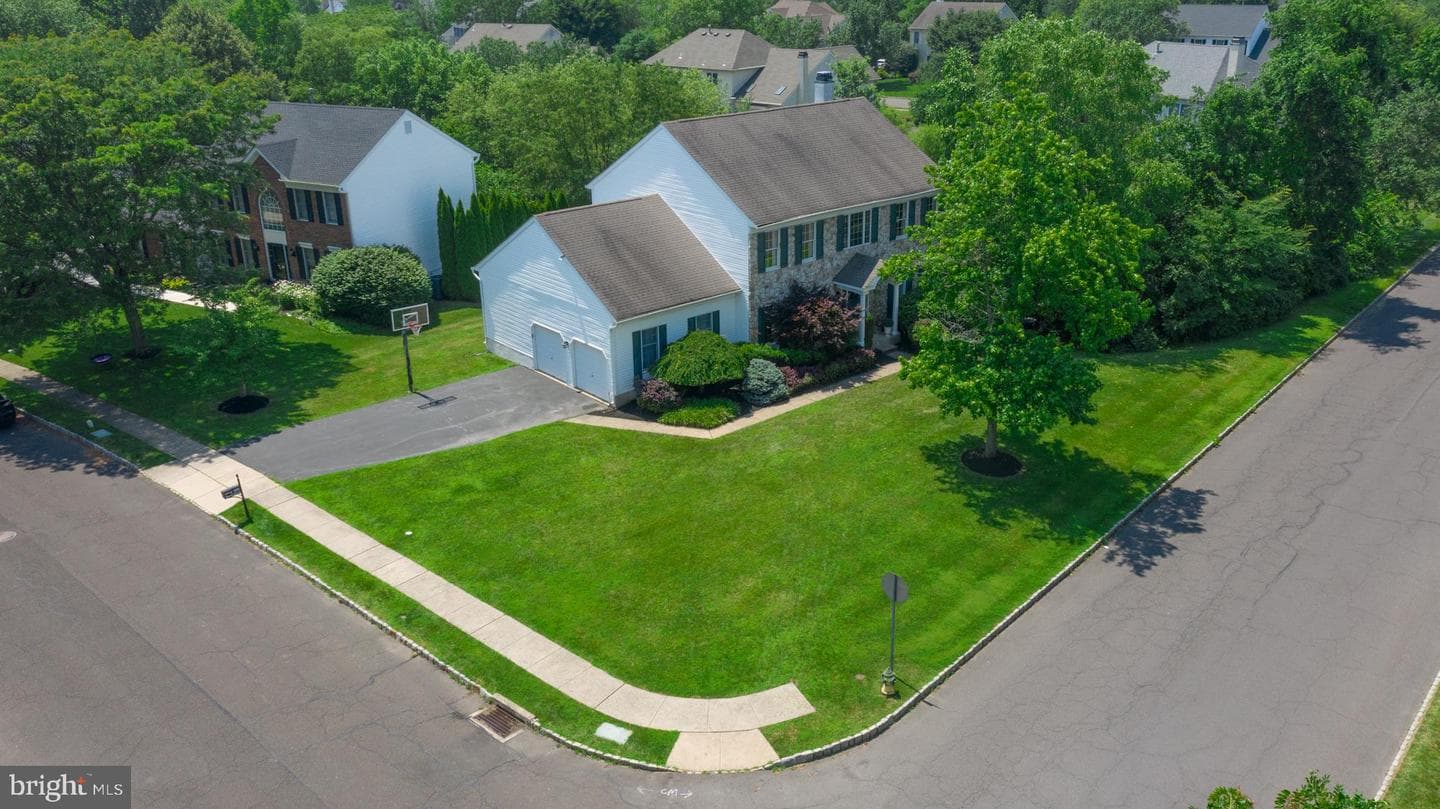4936 Davis Drive photo 4