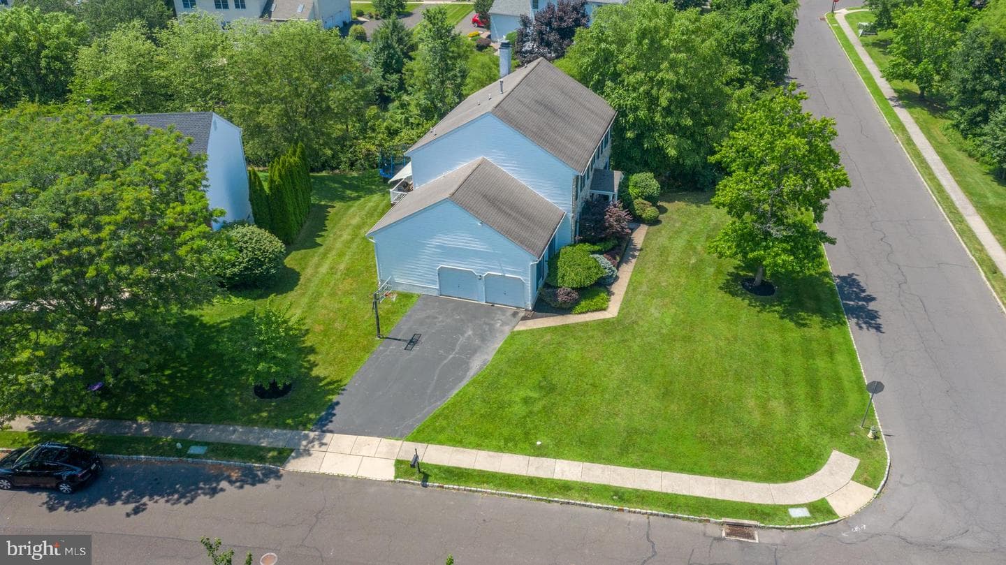 4936 Davis Drive photo 9