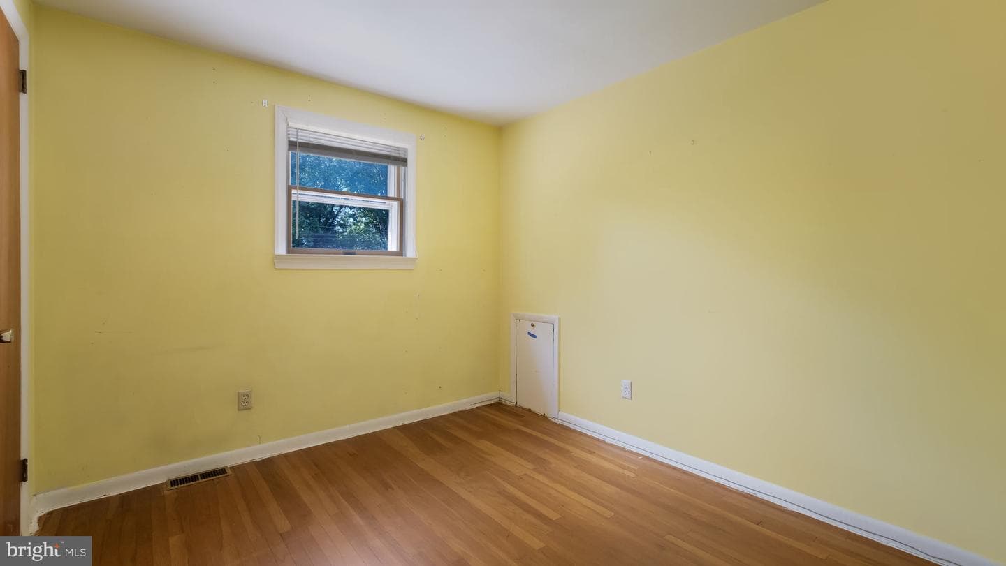 237 Louise Drive photo 17