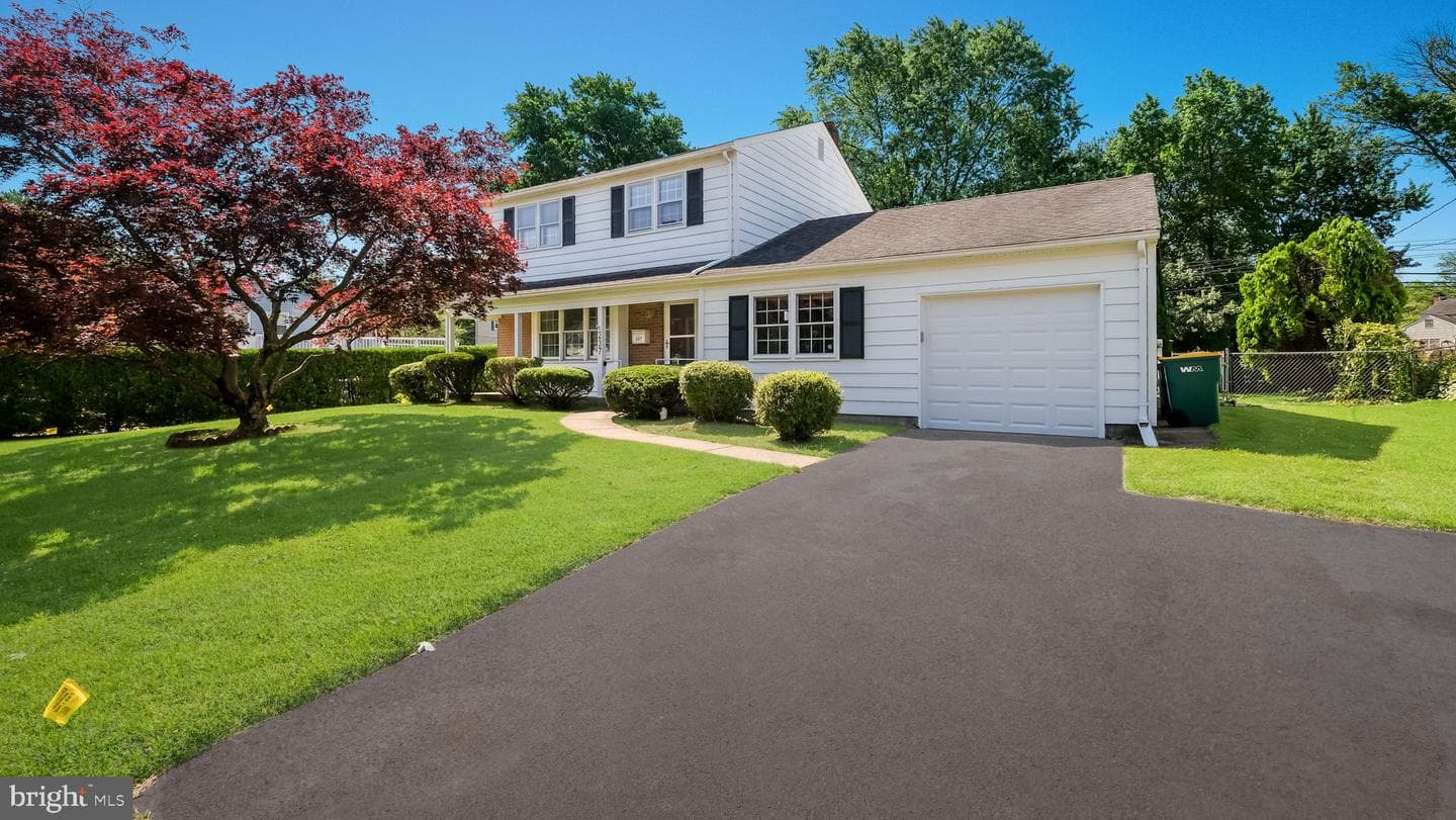 237 Louise Drive photo 2