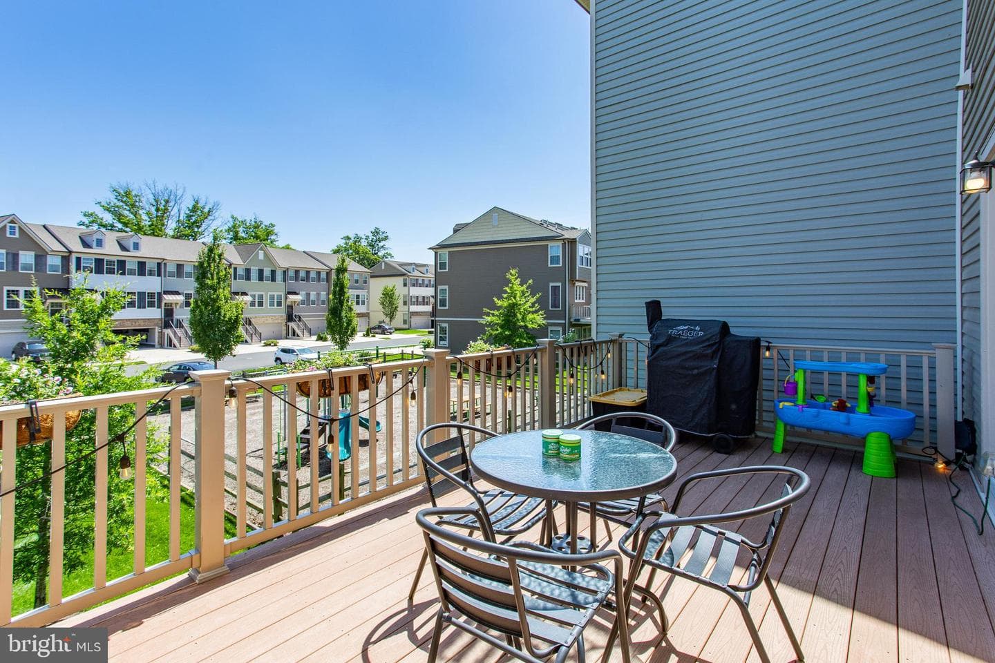 415 Tall Oaks Drive photo 32