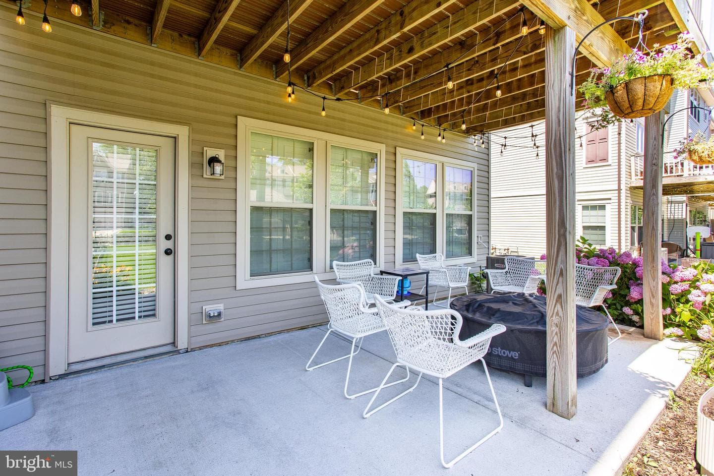 415 Tall Oaks Drive photo 36