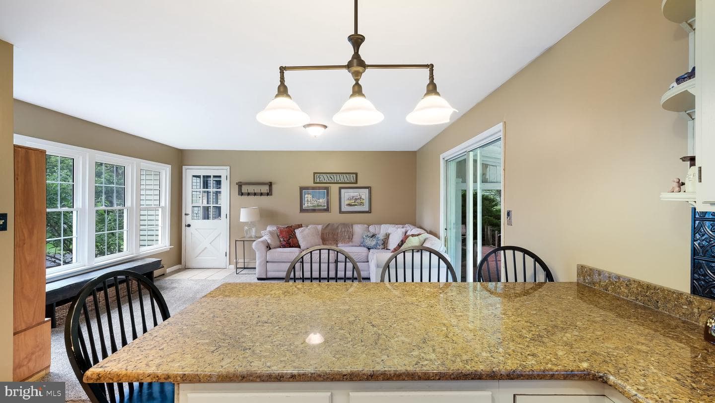 1 Sunnybrook Drive photo 20