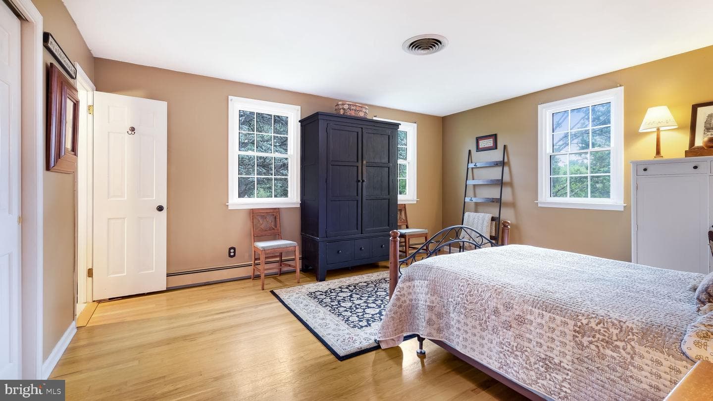1 Sunnybrook Drive photo 26