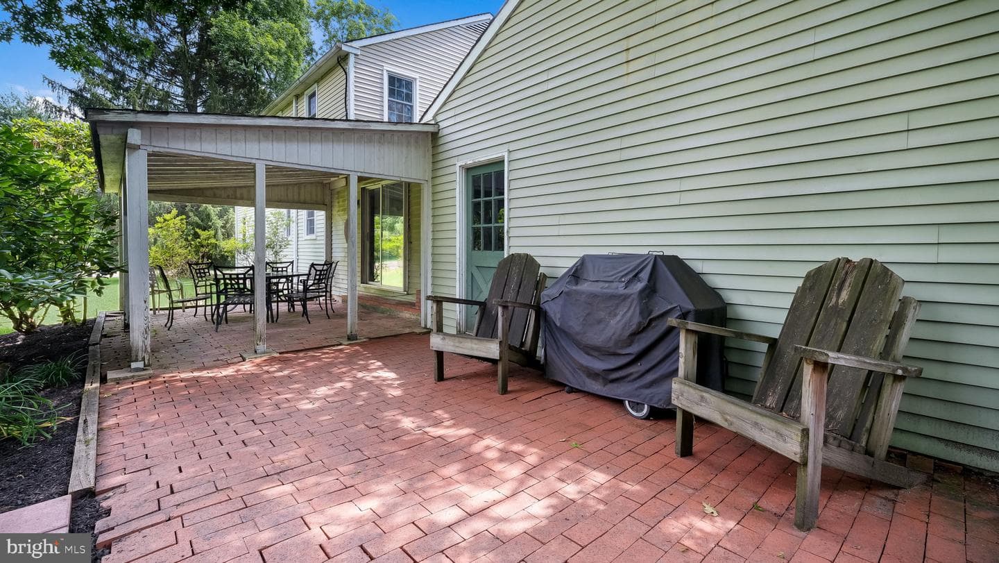 1 Sunnybrook Drive photo 38