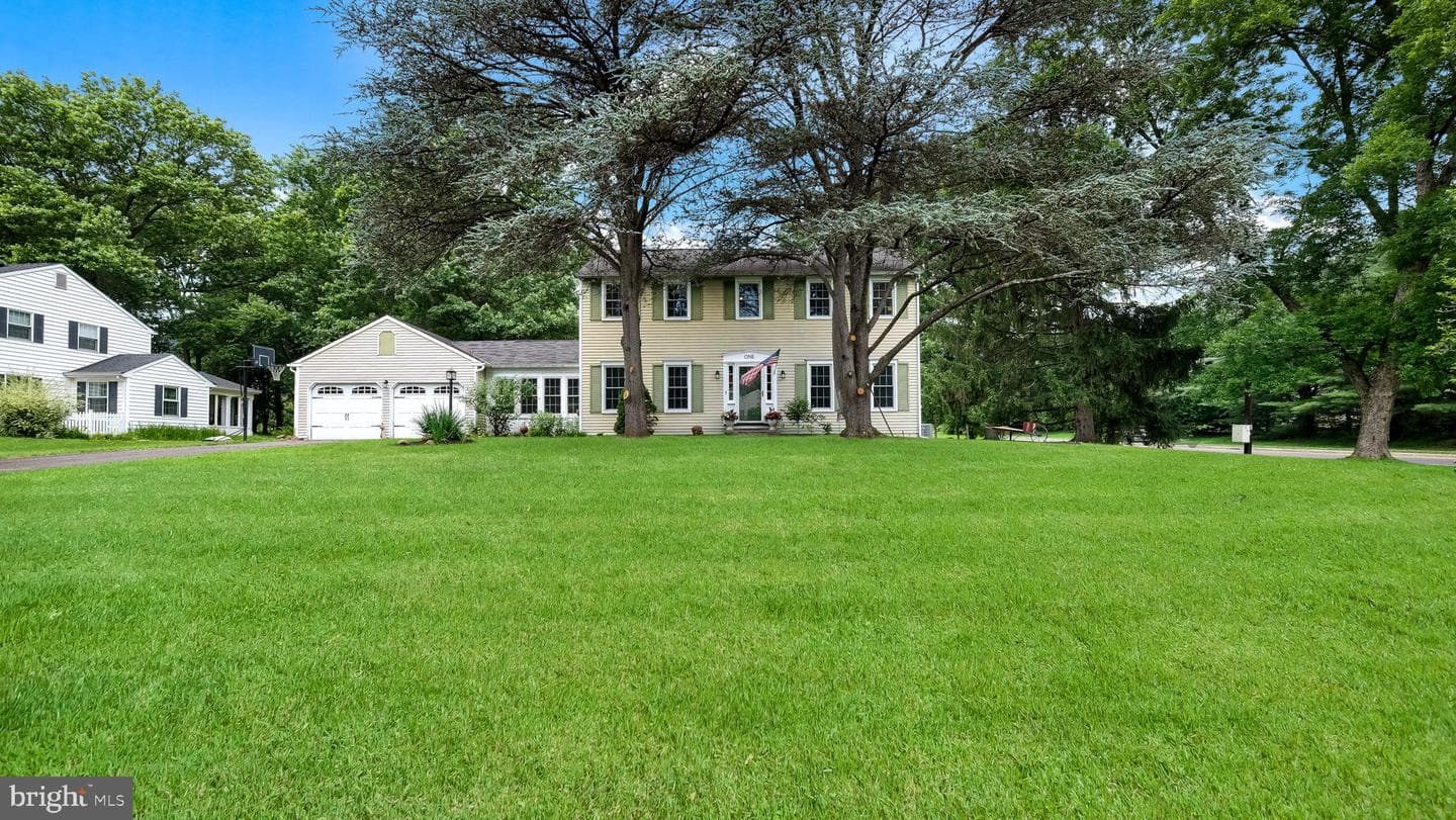 1 Sunnybrook Drive photo 4