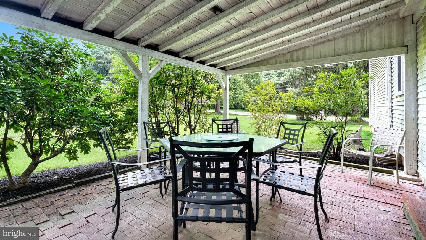 1 Sunnybrook Drive photo 40