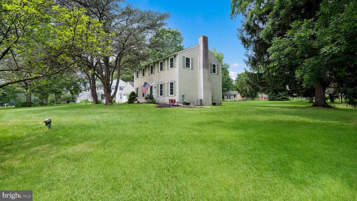1 Sunnybrook Drive photo 6
