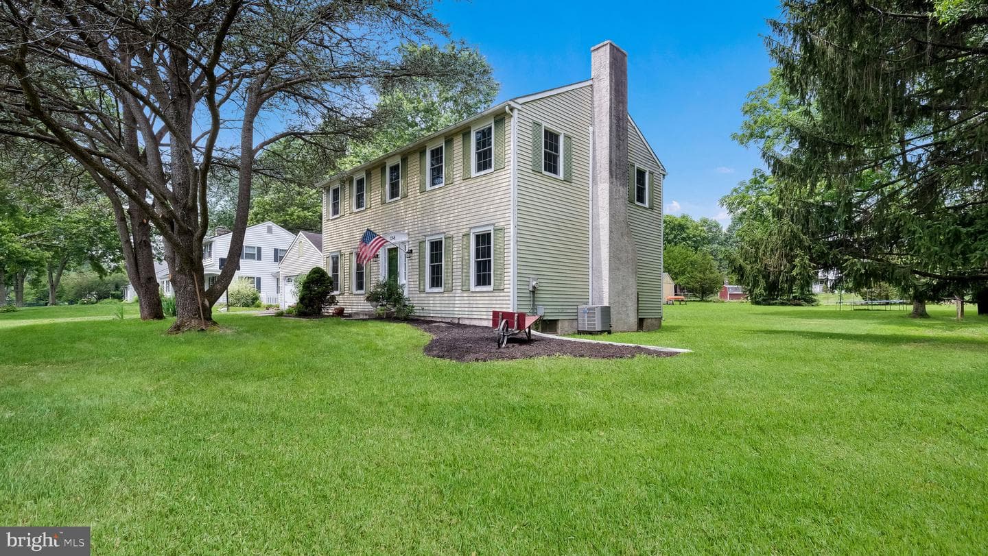 1 Sunnybrook Drive photo 8