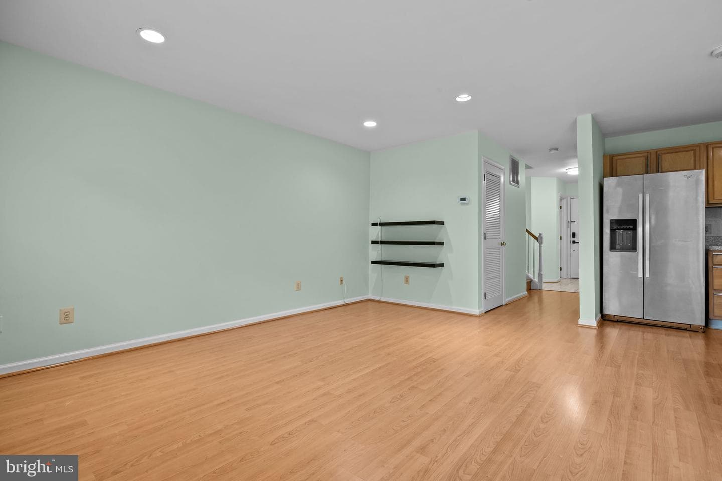 723 Dell Court photo 11
