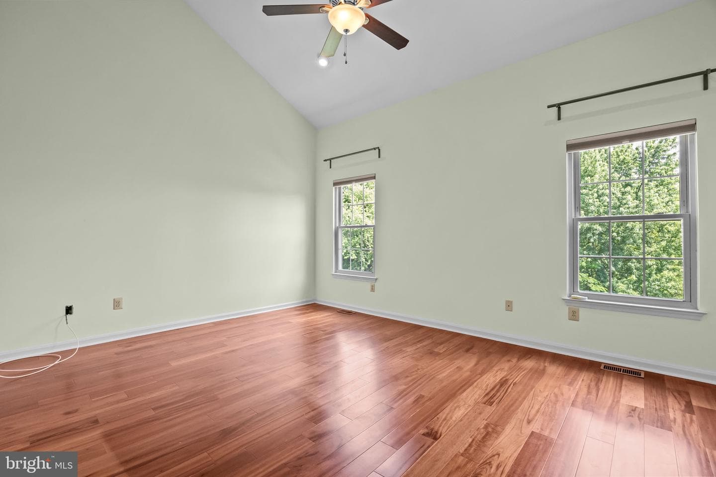 723 Dell Court photo 21