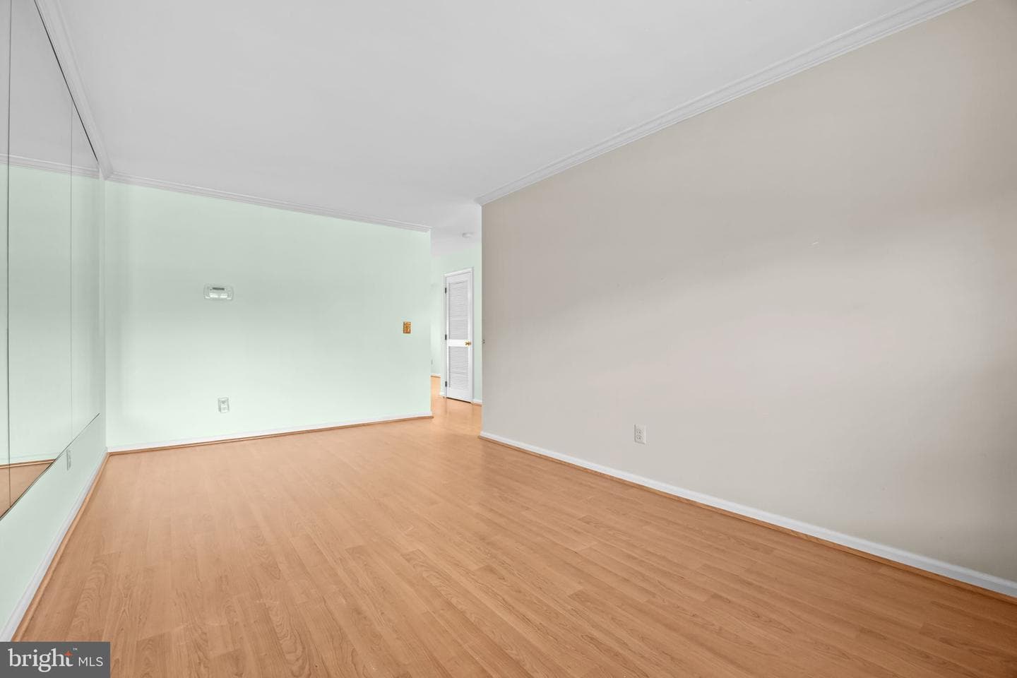 723 Dell Court photo 8