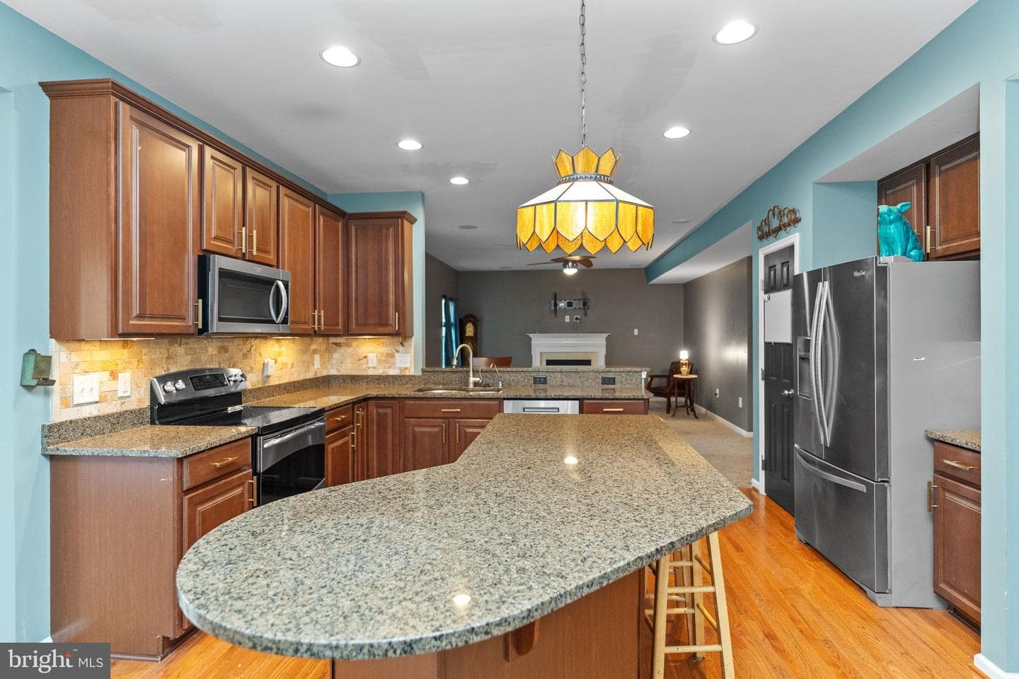 1057 Huntington Road photo 10