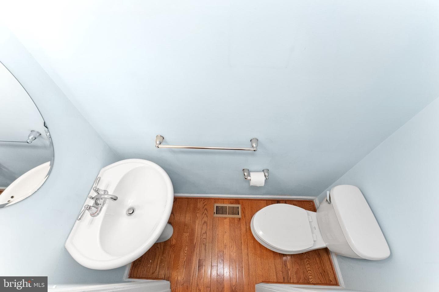 1057 Huntington Road photo 15