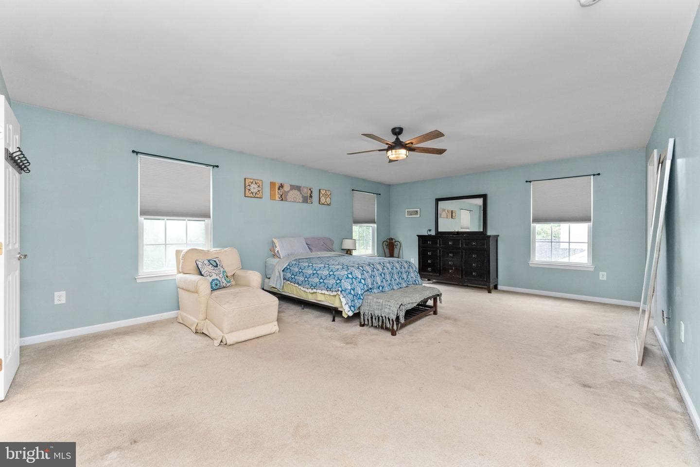 1057 Huntington Road photo 16