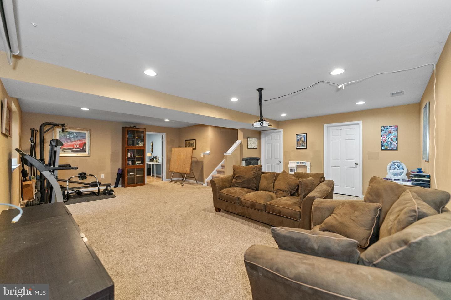 1057 Huntington Road photo 25