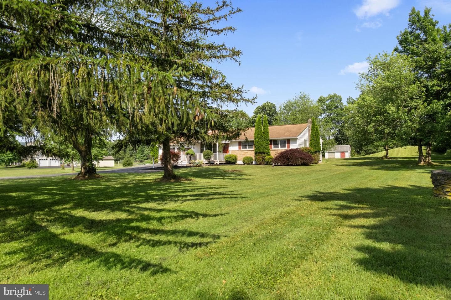 2535 Church Lane photo 2