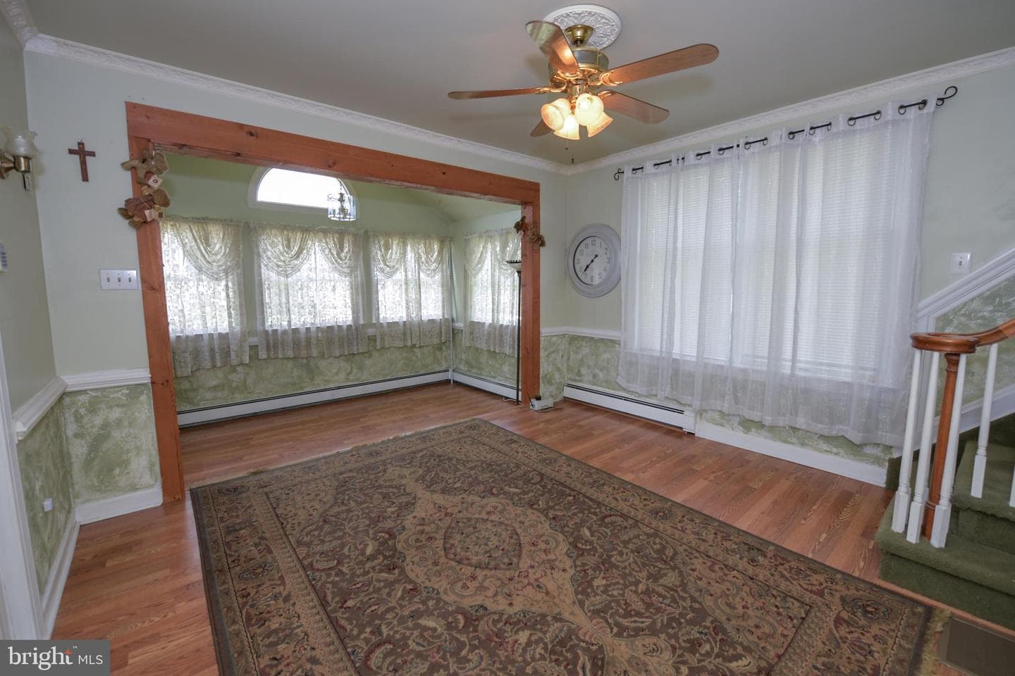 139 Crescent Street photo 10