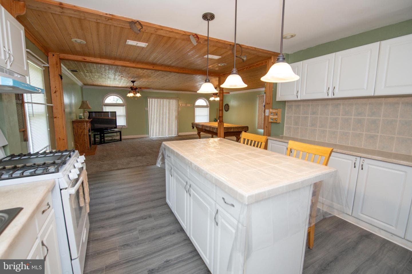 139 Crescent Street photo 12