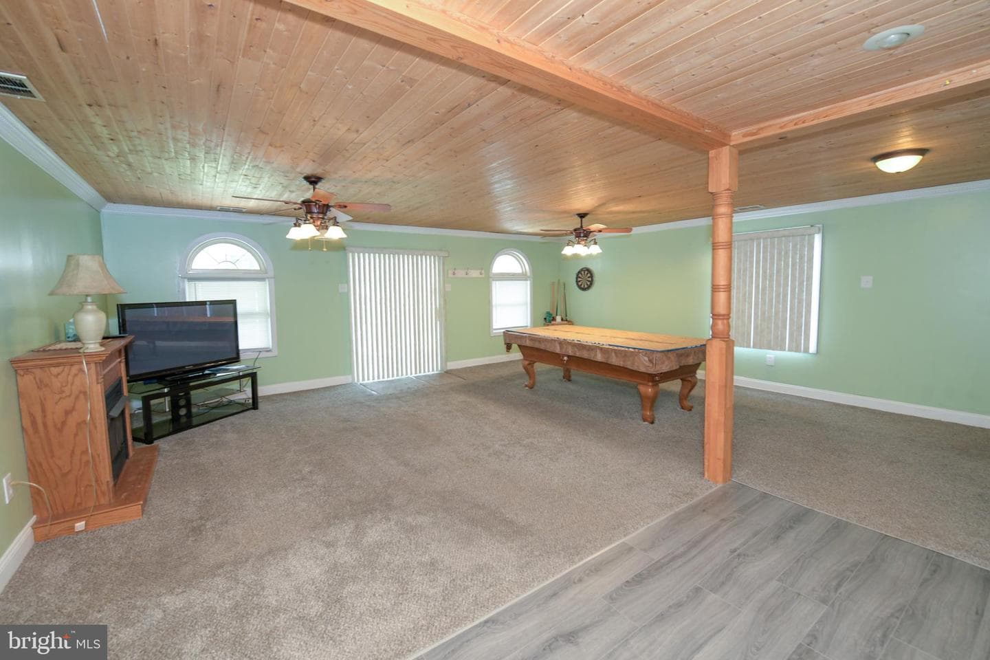 139 Crescent Street photo 22