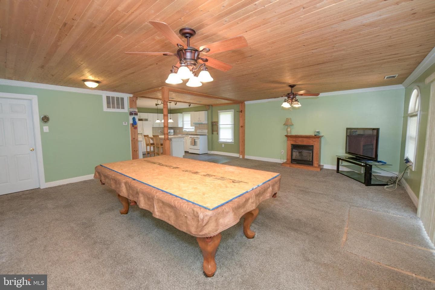 139 Crescent Street photo 24