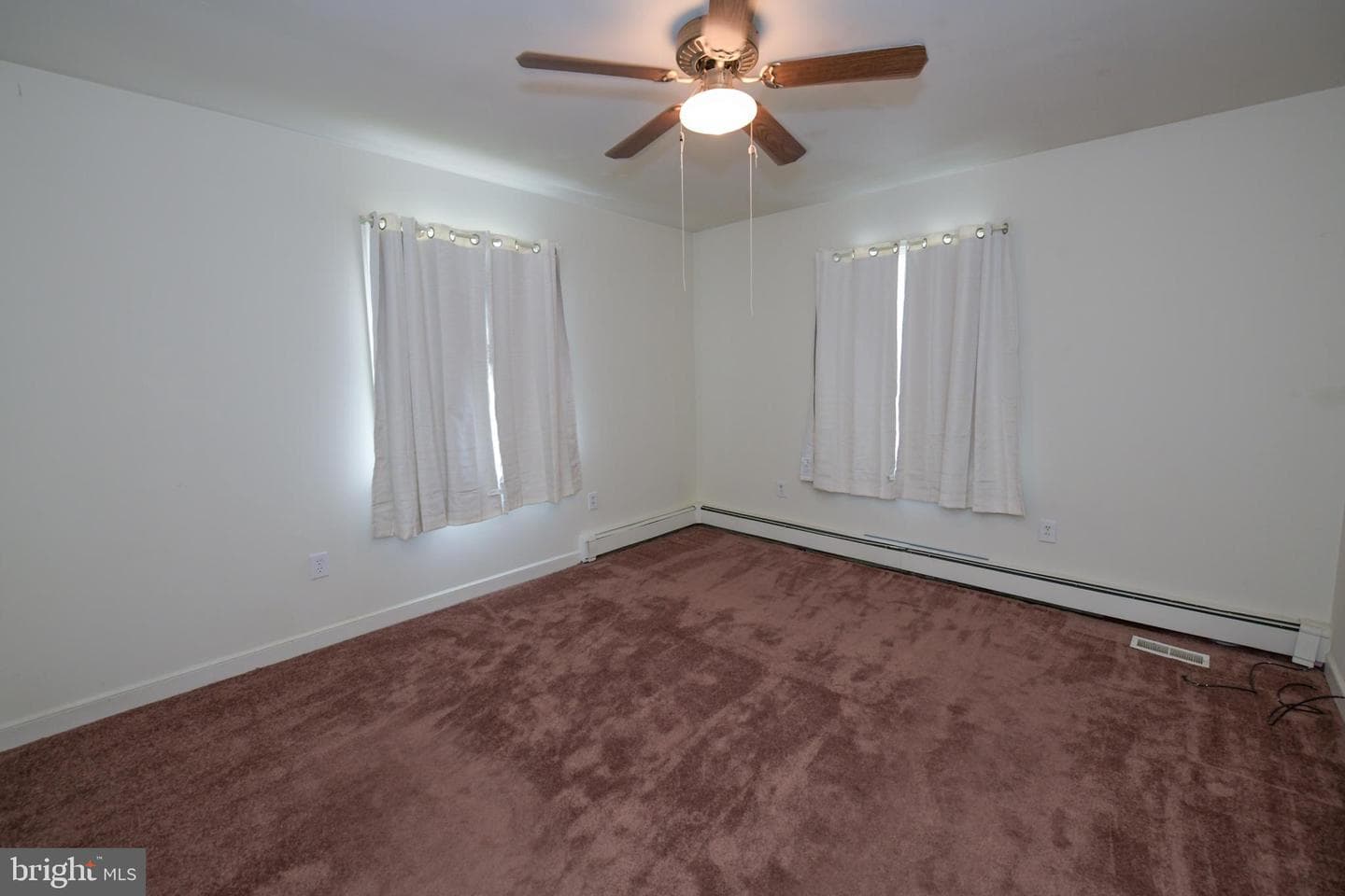 139 Crescent Street photo 31