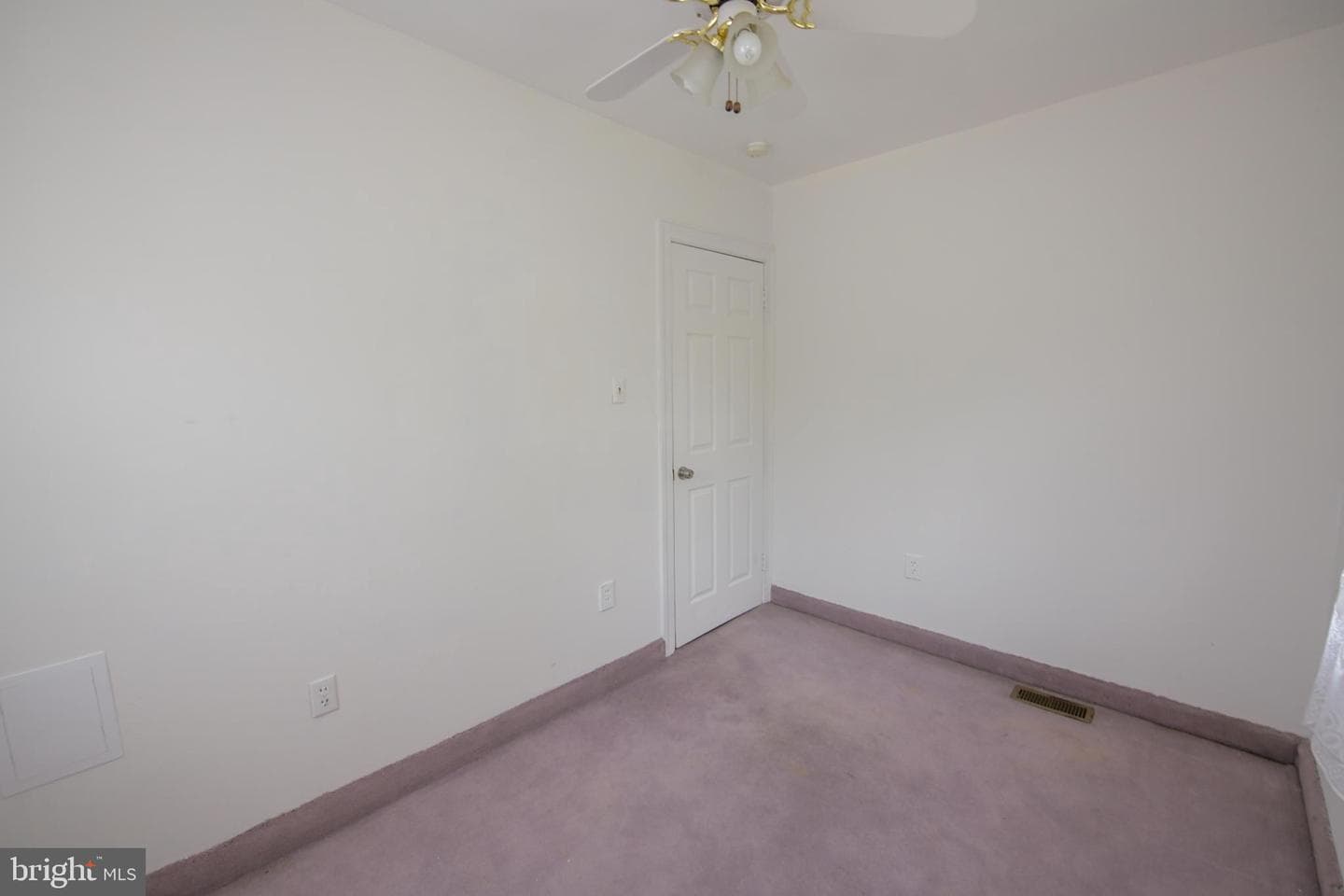 139 Crescent Street photo 36