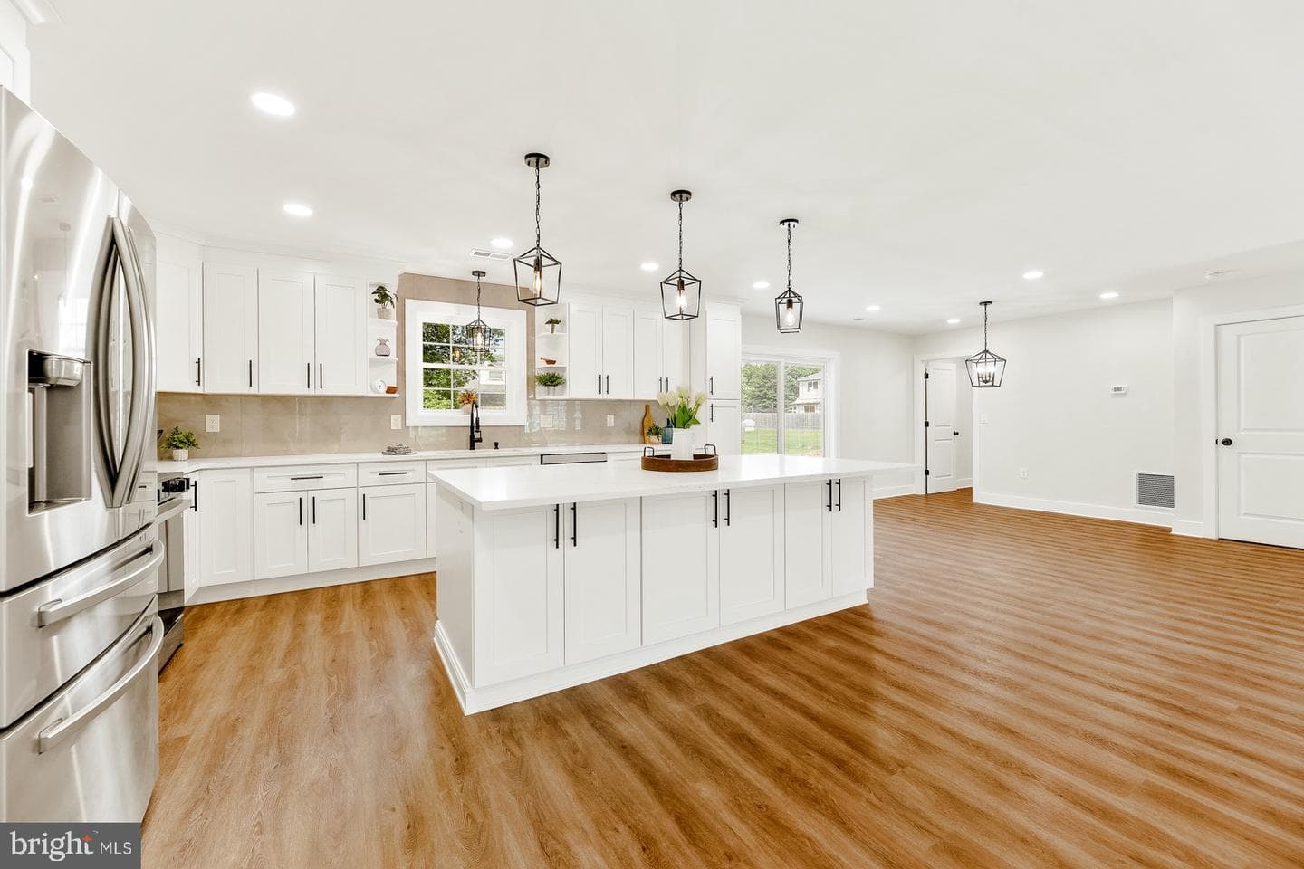 1805 Grieb Avenue photo 11
